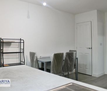 2 bedroom semi-detached house to rent - Photo 3