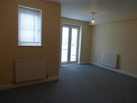 Twickenham Close - Photo 2