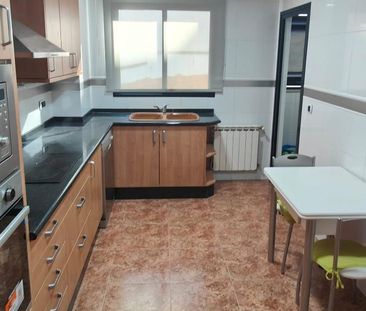 Piso de alquiler en Plaça Nou D'octubre, 3, Camino de Onda - Salesi... - Photo 5