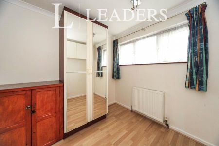 3 bedroom house to rent Buchanan Drive, Luton, Bedfordshire, LU2 - Photo 5