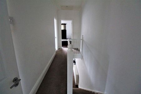 3 bedroom terraced house to rent - Photo 4