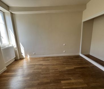 Location Appartement 2 pièces 36m² BOURG EN BRESSE 01000 - Photo 2