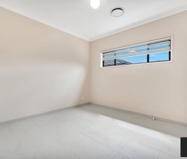 Modern Three Bedroom Grannyflat ! - Photo 6