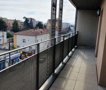 Location Appartement 3 pièces 59m² CALUIRE ET CUIRE 69300 - Photo 4