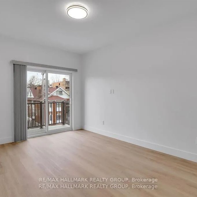 1 - 109 RUSSELL AVENUE - Photo 1