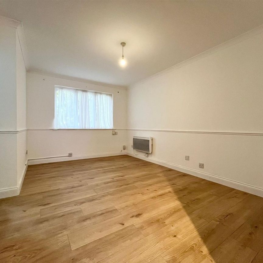1 Bedroom Apartment To Let - Photo 1