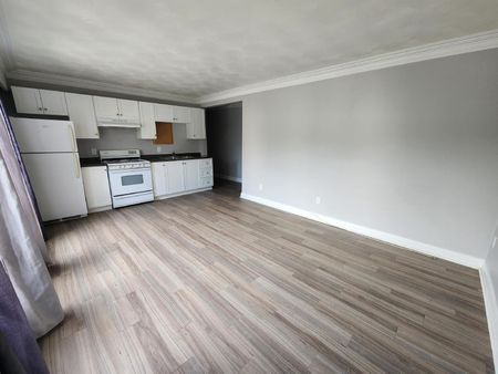 100 Marquette Avenue - 2 - Photo 2