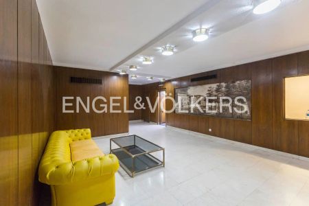 Piso de alquiler en Paseo del Prado, Cortes - Huertas - Photo 2