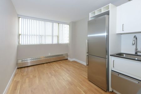 730 St Clarens Avenue - Photo 4