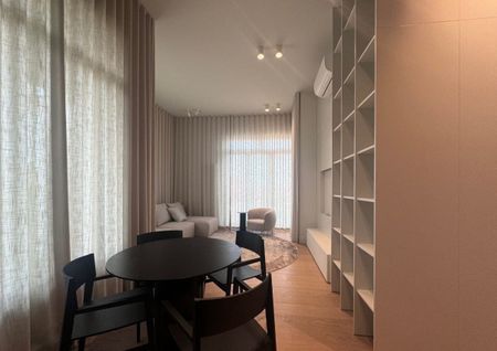 Apartament na ostatnim piętrze PERFUMIARNIA 56.93 m² - Фото 2
