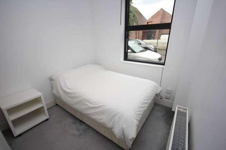 Chimney Pot Park, Salford, M6 - Photo 5