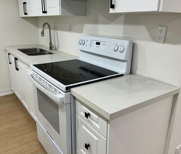 For Lease - 29 Ringway Road, Brampton, Ontario - Photo 2