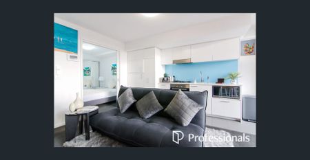 Fully Furnished, Light-Filled Coastal Living - Photo 2