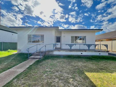 Century 21 Central West - 02 6852 3793 - Photo 4