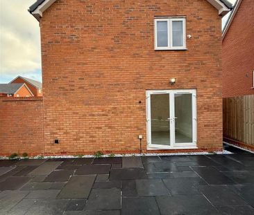 3 bedroom detached house to rent - Photo 4