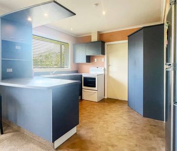 1 Chedworth Ave - Photo 4