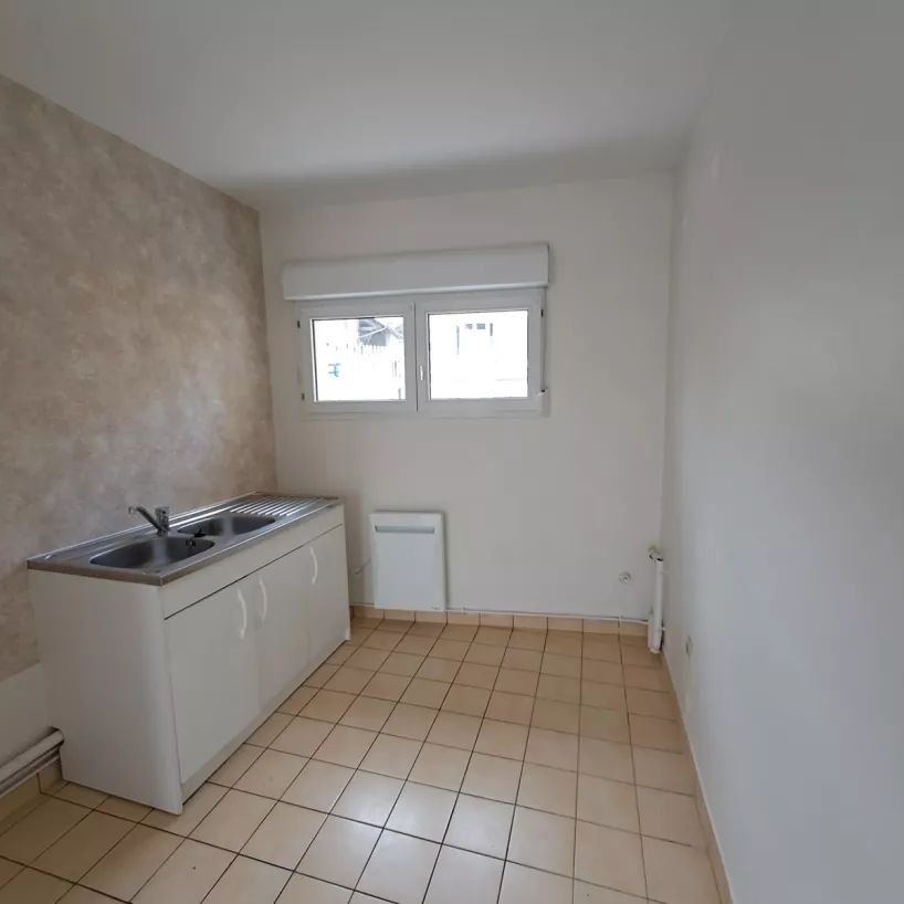 Location maison T4 95.00m² à Mailly-Champagne (51500) - Photo 1