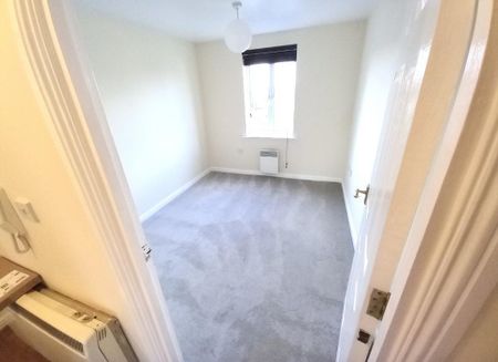2 bedroom flat to rent - Photo 4