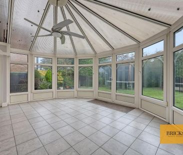 4 bedroom detached house to rent - Photo 1