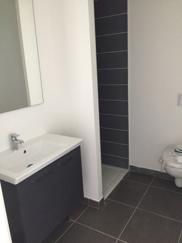 Location Appartement 2 pièces 44m² AIX LES BAINS 73100 - Photo 5