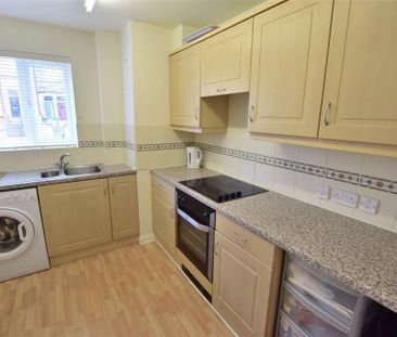 2 bedroom flat to rent - Photo 4