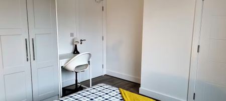 Phibsborough Road, Dublin - Photo 4