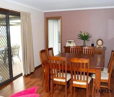 8 Hesperus Street, Hallett Cove - Photo 4