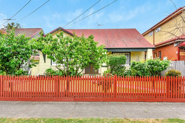 152 Beavers Road, Northcote VIC 3070 - Photo 1