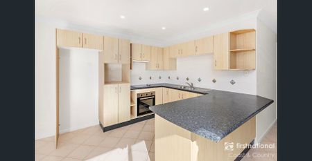 Ocean Views & Café Lifestyle – The Perfect Coastal Rental - Photo 5