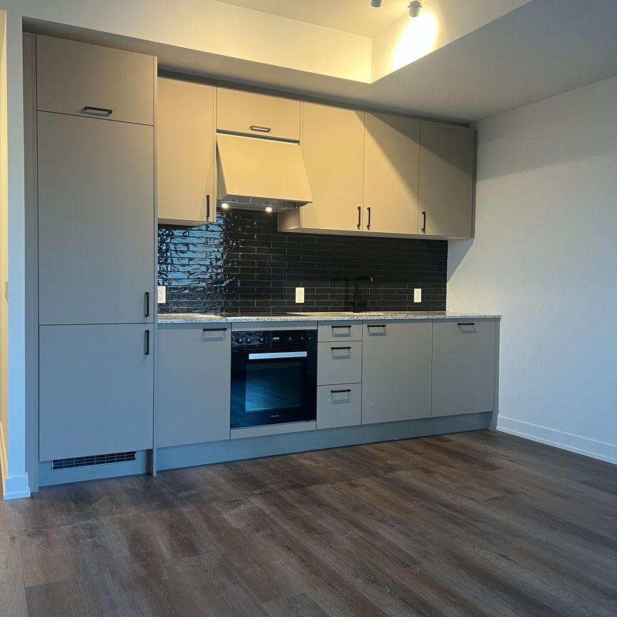 For Lease - 1 Quarrington Lane Unit# 1011, Toronto, Ontario - Photo 1