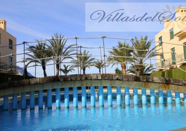 FOR RENT: SPACIOUS AND ELEGANT 4-BEDROOM BUNGALOW FOR LONG TERM