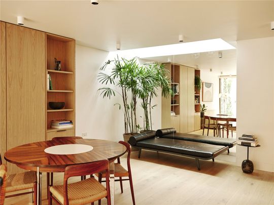 Weymouth Mews, W1G, Marylebone - Photo 1