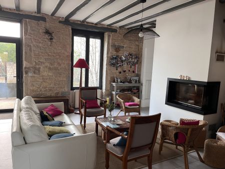 Location Maison 7 pièces 199m² DIJON 21000 - Photo 2