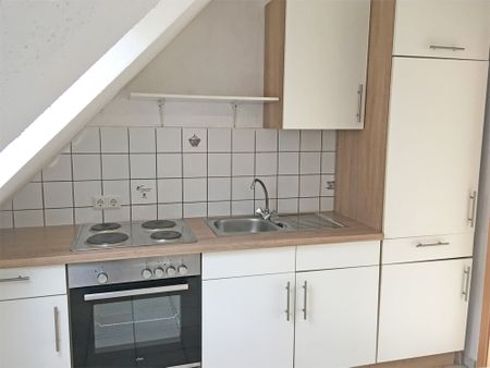 Dachgeschosswohnung mit Extras! - Photo 2