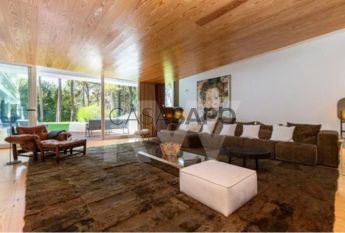 Moradia T4 para alugar em Almada