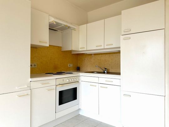 Studio gelegen op de bovenste verdieping met twee terrassen in Mariakerke - Photo 1