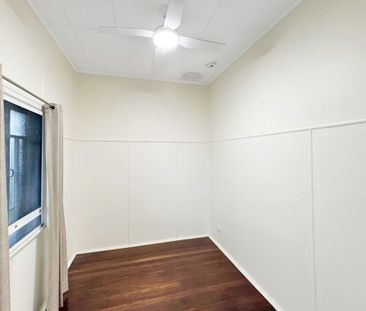 68 Dayman Street, Urangan - Photo 1