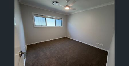 BRAND NEW, IMPRESSIVE 3-BEDROOM HOME! - Photo 5