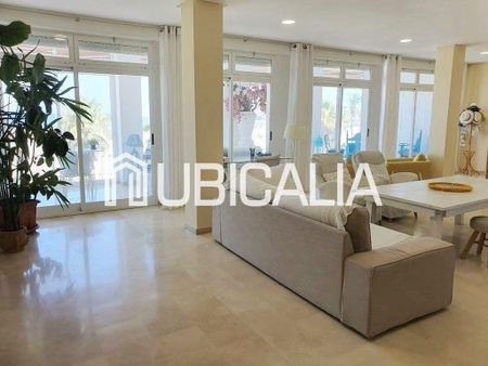 2 bedroom luxury penthouse for rent in Valencia - Photo 5