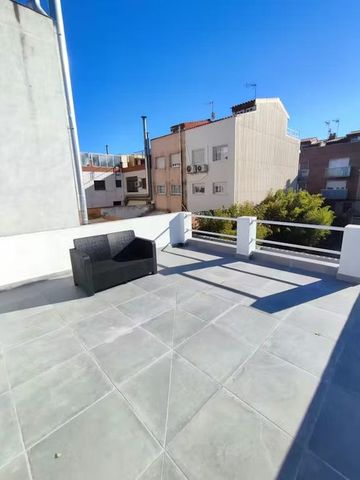 Avinguda de lOnze de Setembre, El Prat de Llobregat, Catalonia 08820 - Photo 5