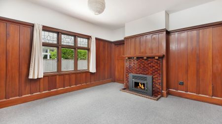 CHARACTER PLUS! - Photo 5