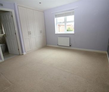 3 bedroom detached house to rent - Photo 4