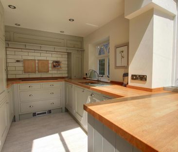 2 bedroom link detached house to rent - Photo 5