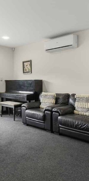 Townhouse living upgraded! - Photo 1