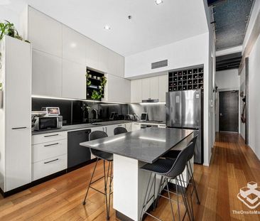 Break lease opportunity to secure a spacious woolstore apartment to... - Photo 3