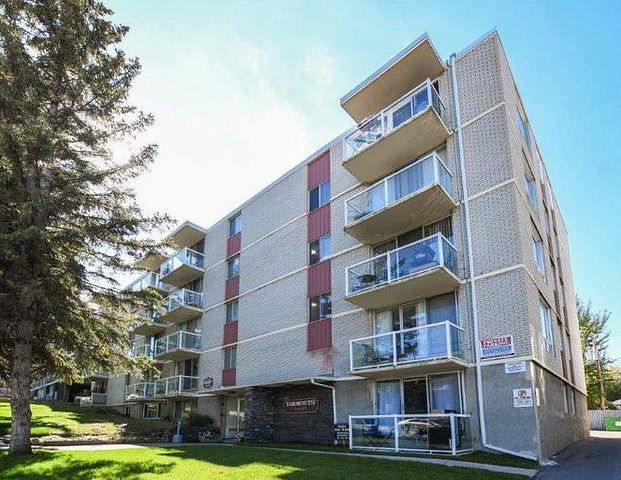 Yarmouth Apartments | 2109 17 Street SW, Calgary - Photo 1