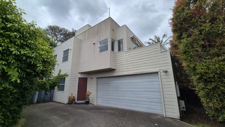 Mt Eden, 3 Bedrooms - Photo 5