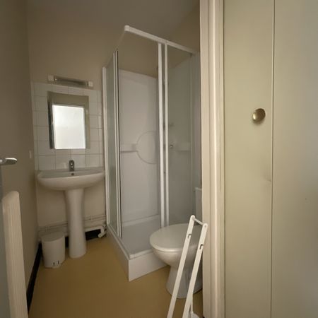 A LOUER - Studio meuble de 15.21m² - Photo 3