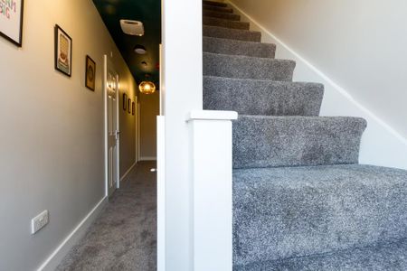 6 bedroom terraced house to rent - Photo 2