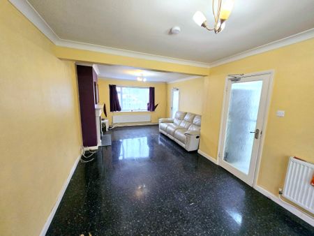 Canford Avenue, Northolt - Photo 2